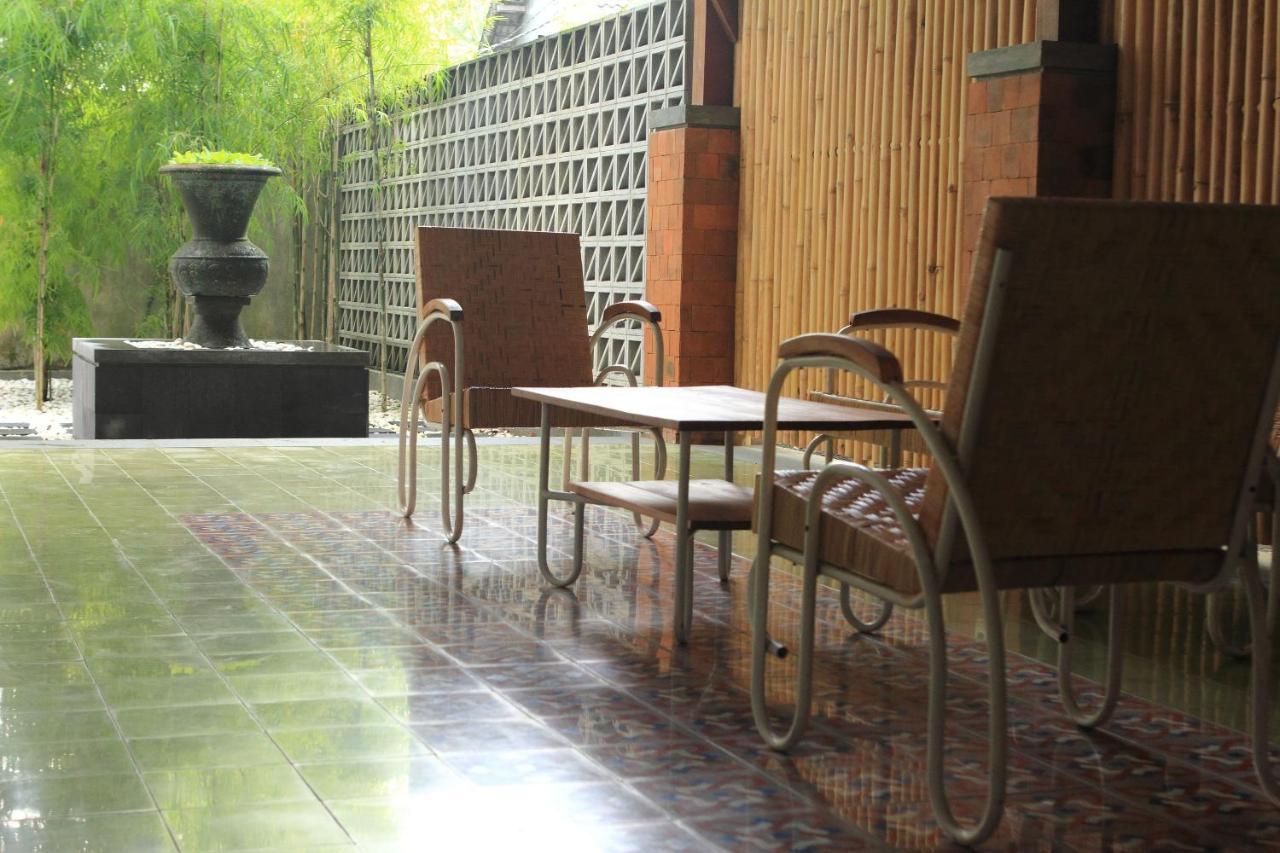 Komoreya Guesthouse Kejayan Экстерьер фото